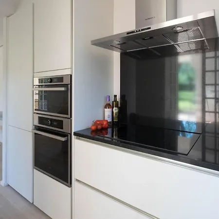 Alosa-Terrace-Groundfloor Flat-Pool-Garden Céret