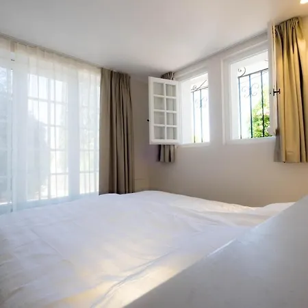 Alosa-Terrace-Groundfloor Flat-Pool-Garden Céret