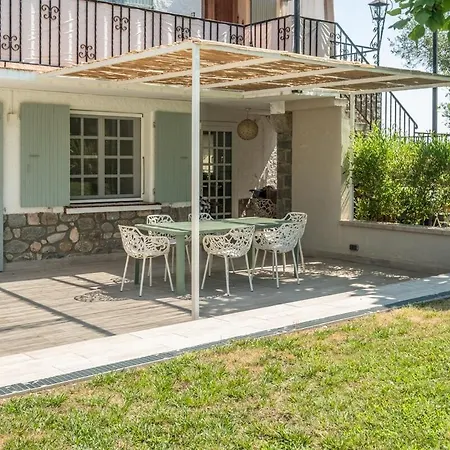 Alosa-Terrace-Groundfloor Flat-Pool-Garden * Céret